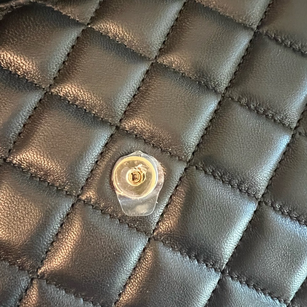 Versace Quilted Leather Clutch BNWT $1,300! Mob Wife Aesthetic - Picture 9 of 9